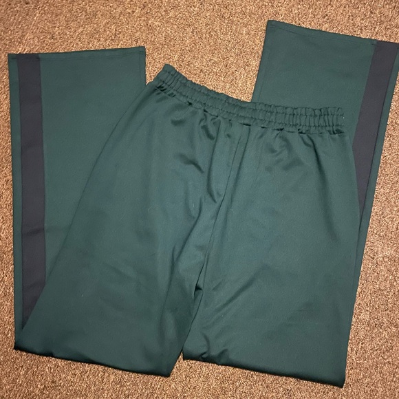 VUORI Track Pants - Picture 4 of 5